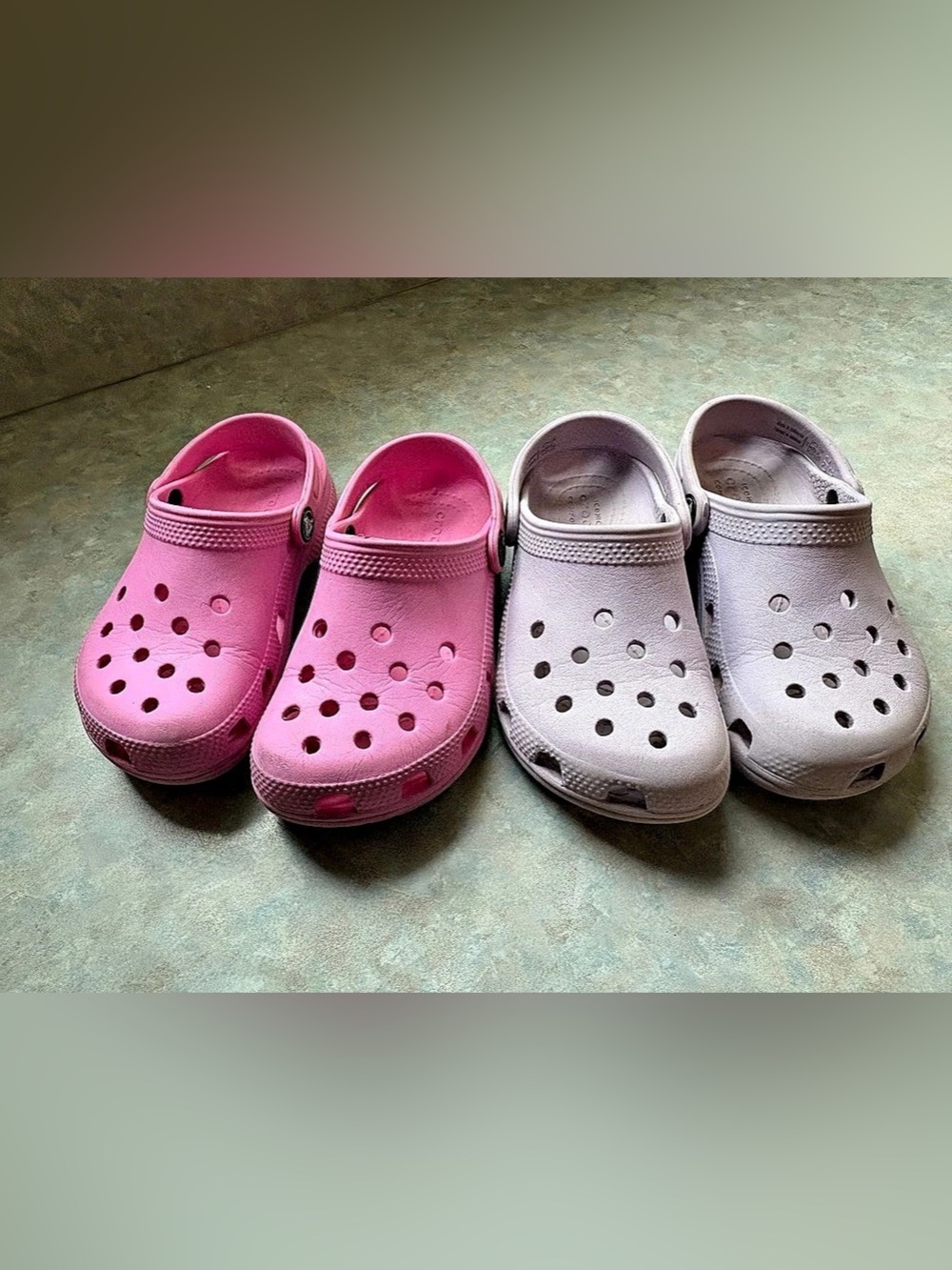 Girls Crocs Classic Clog Pink & White US 12 (2)